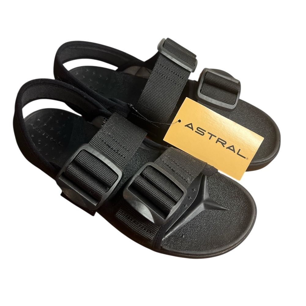 NWT Astral Men’s Webber Sandals